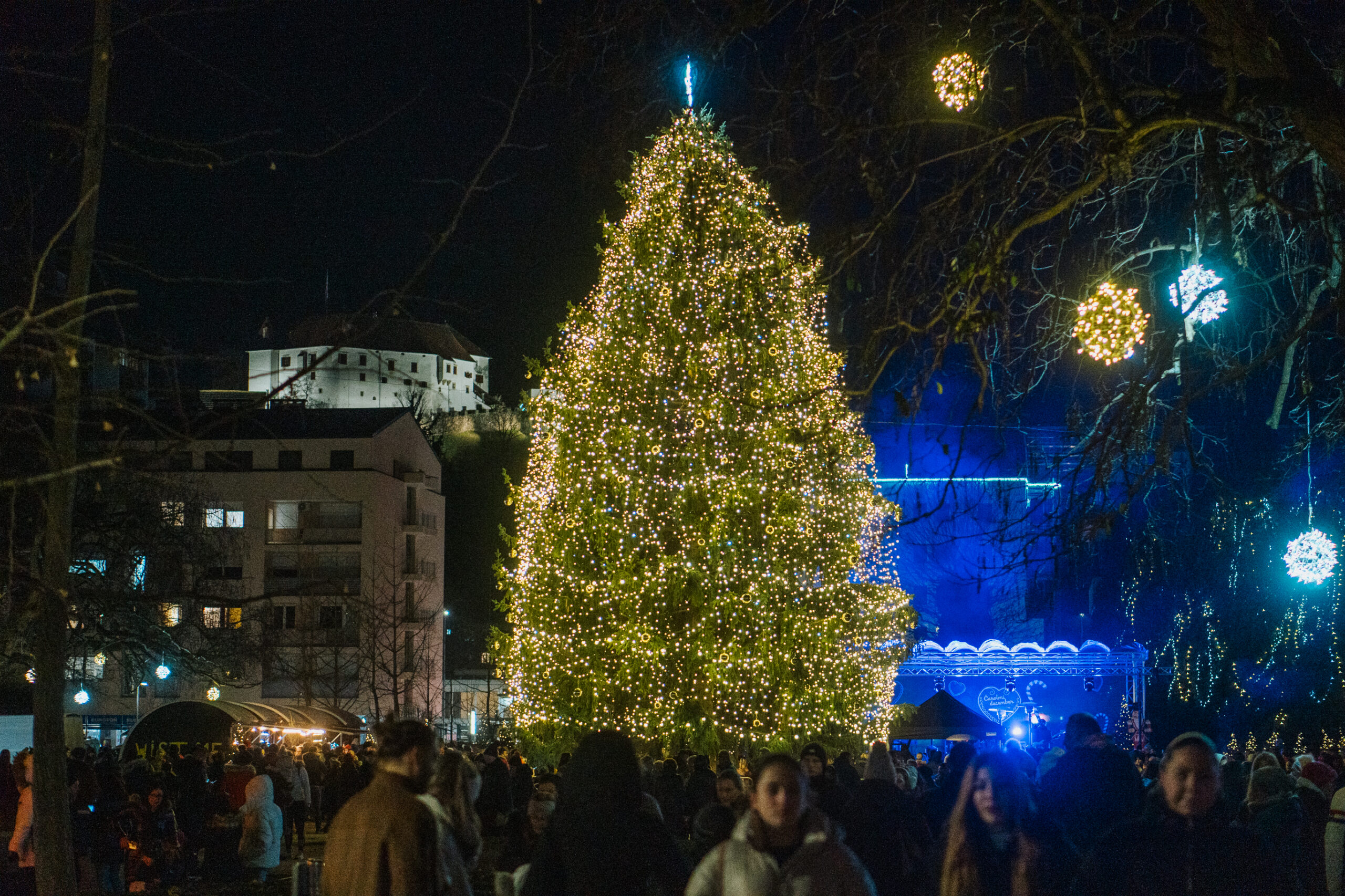 Prižig praznične razsvetljave