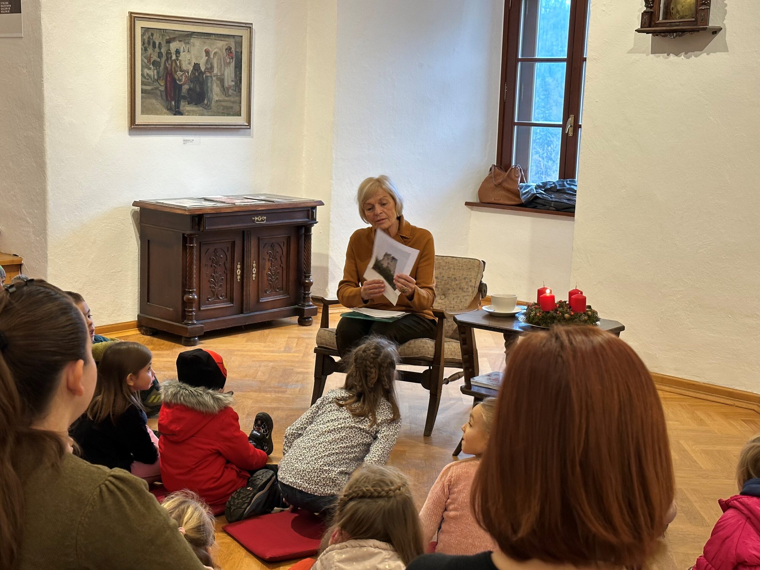 Nedeljsko pravljično dopoldne