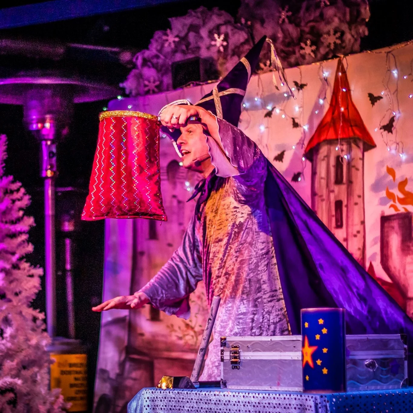 Otroško silvestrovanje z Dedkom Mrazom, Mačkom Murijem in Muco Maco