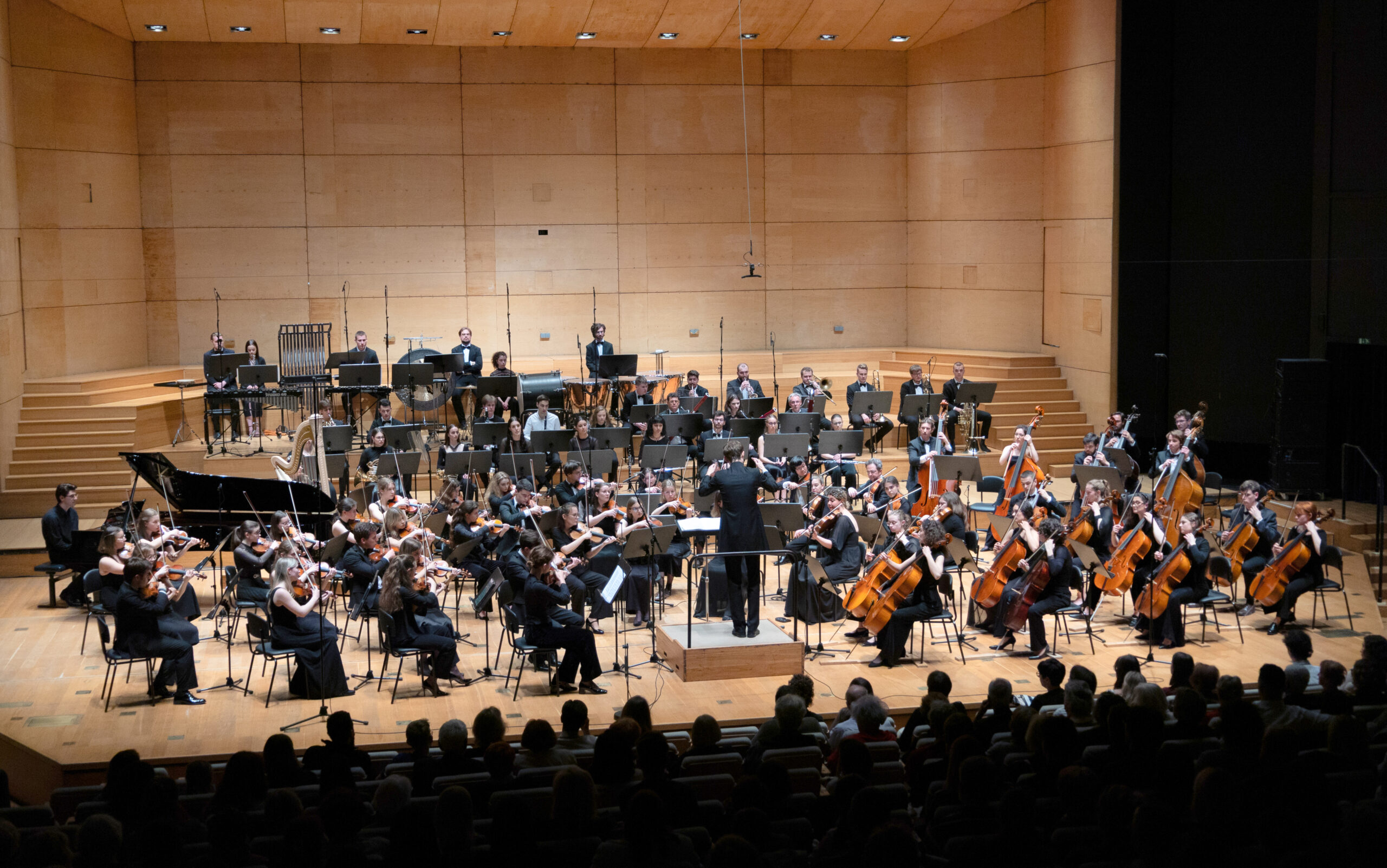 Praznični valček ob 200-letnici rojstva Johanna Straussa mlajšega