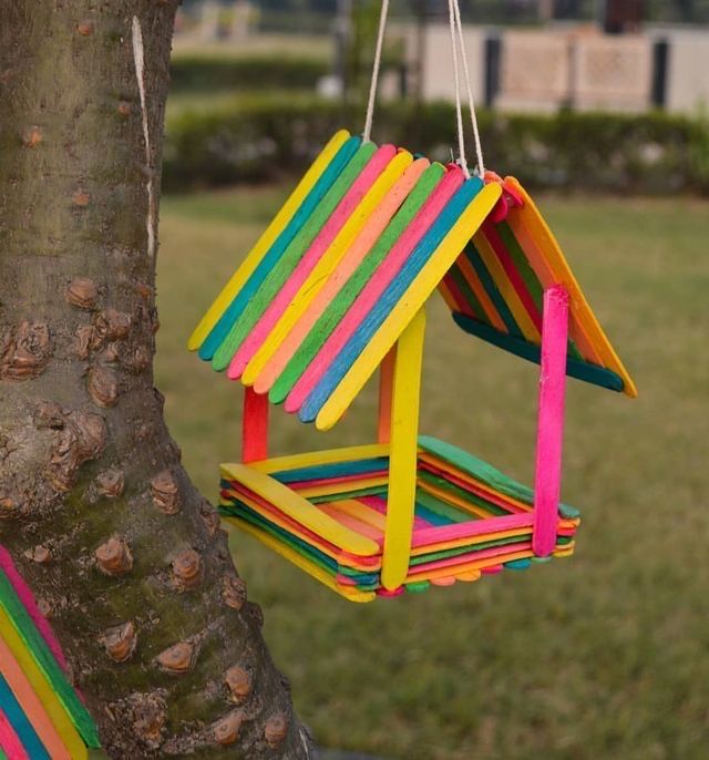 Družinska ustvarjalna delavnica: Ptičja krmilnica