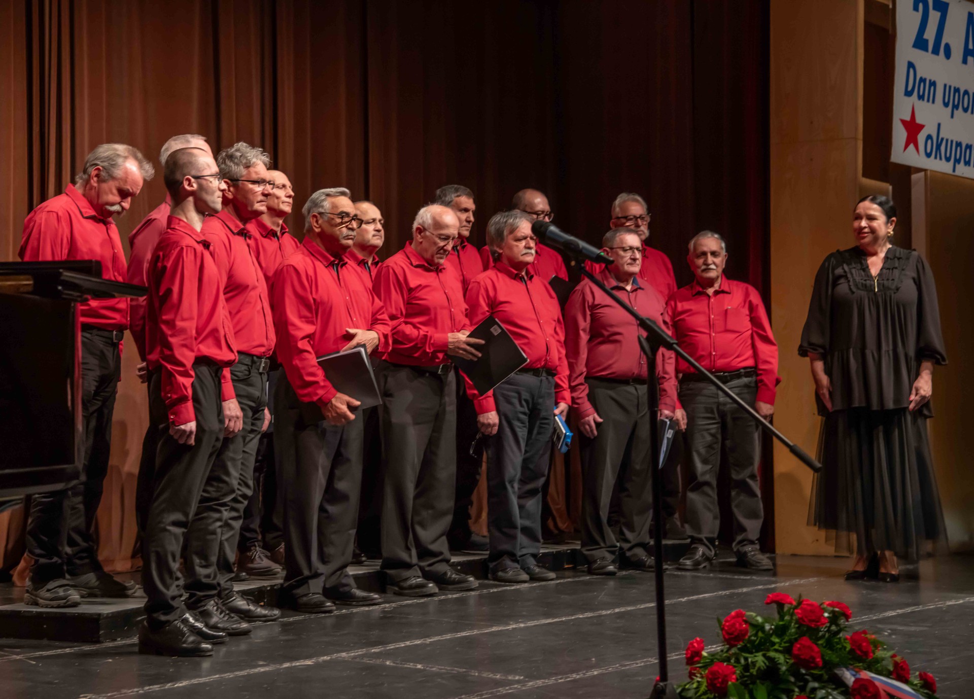 Večer partizanskih pesmi