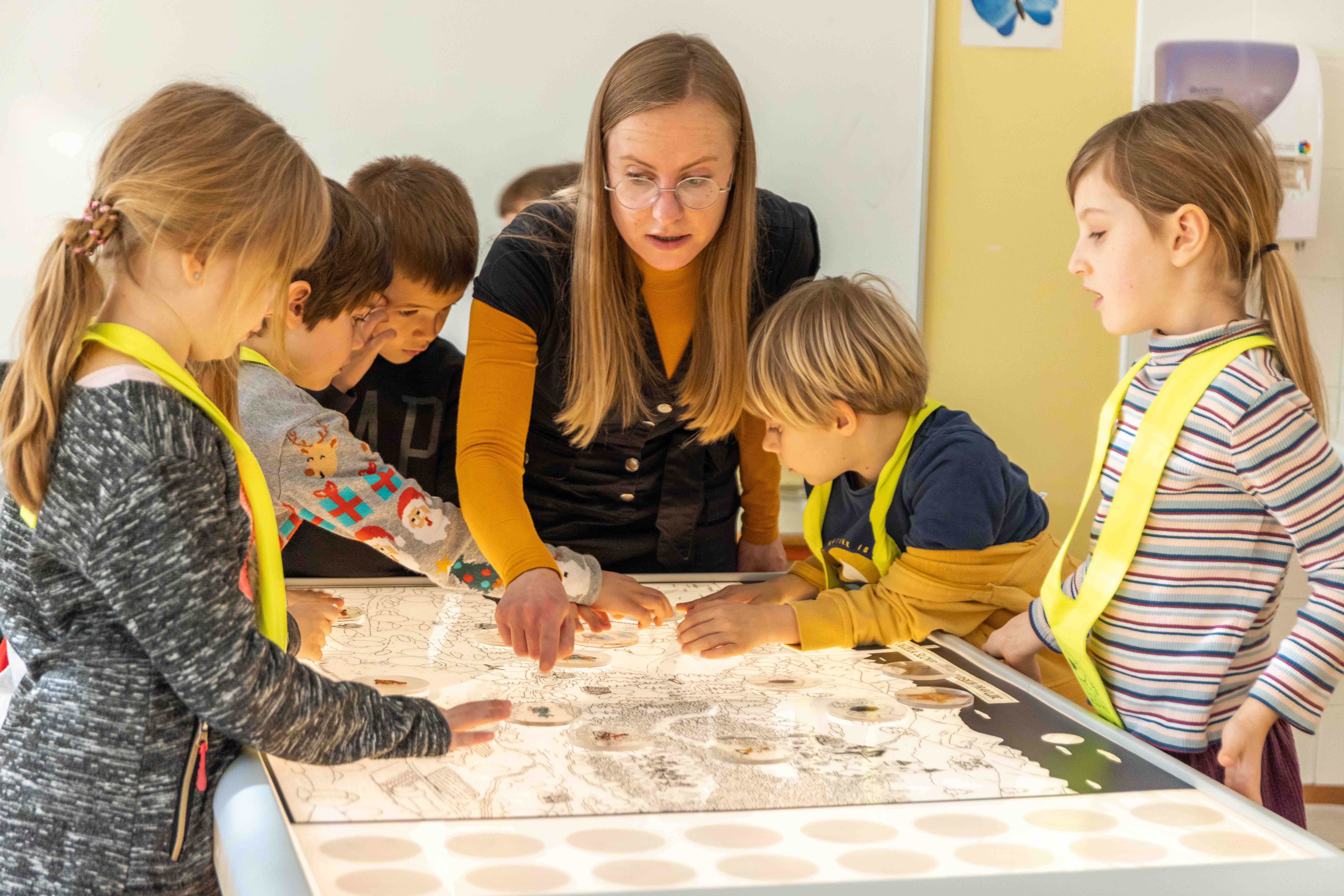 Pripovedovanje v pedagoškem procesu – izobraževanje za strokovne delavce