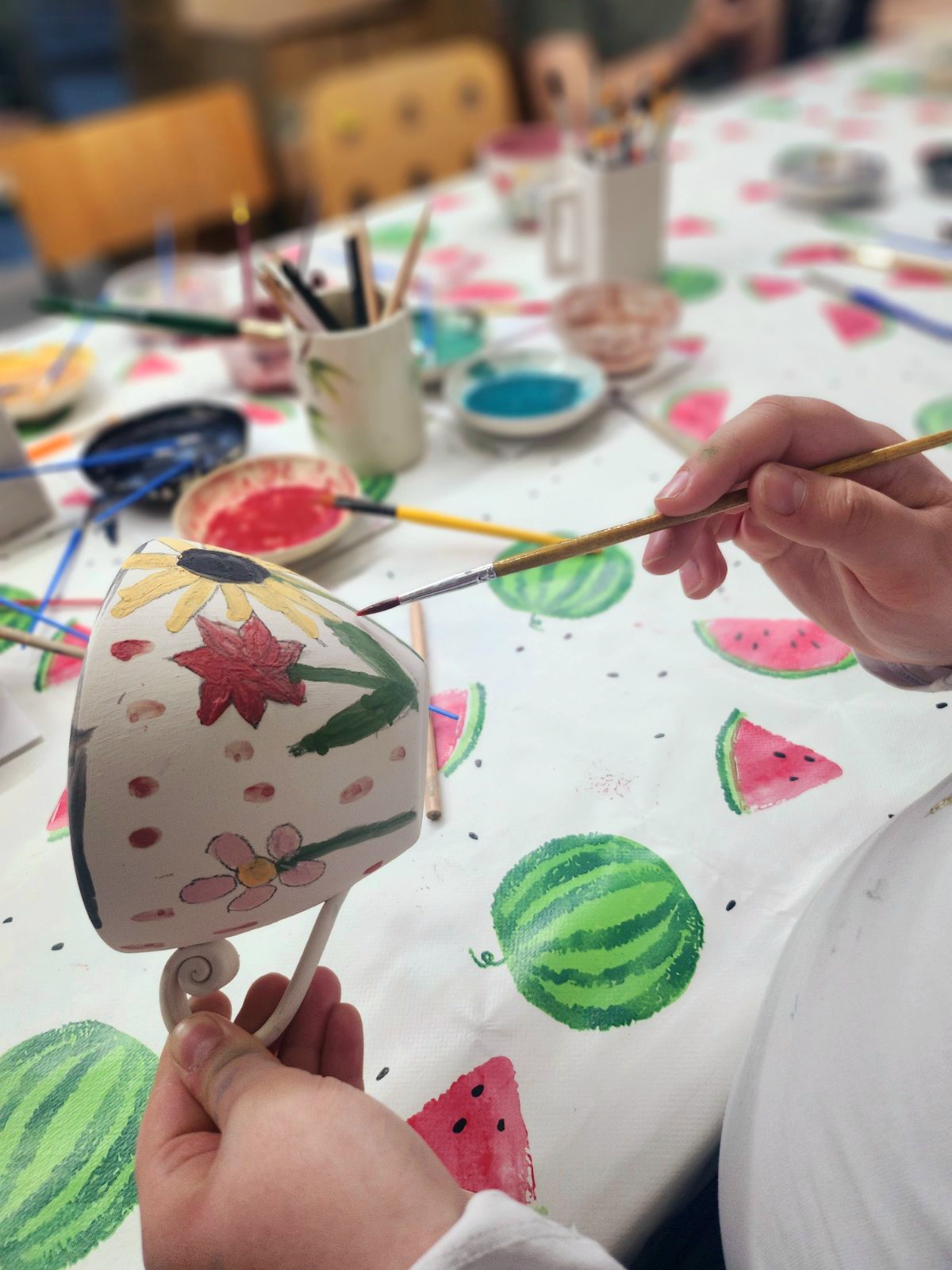 Skodelica s sporočilom. Materinski dan ustvarjen po tvoje.