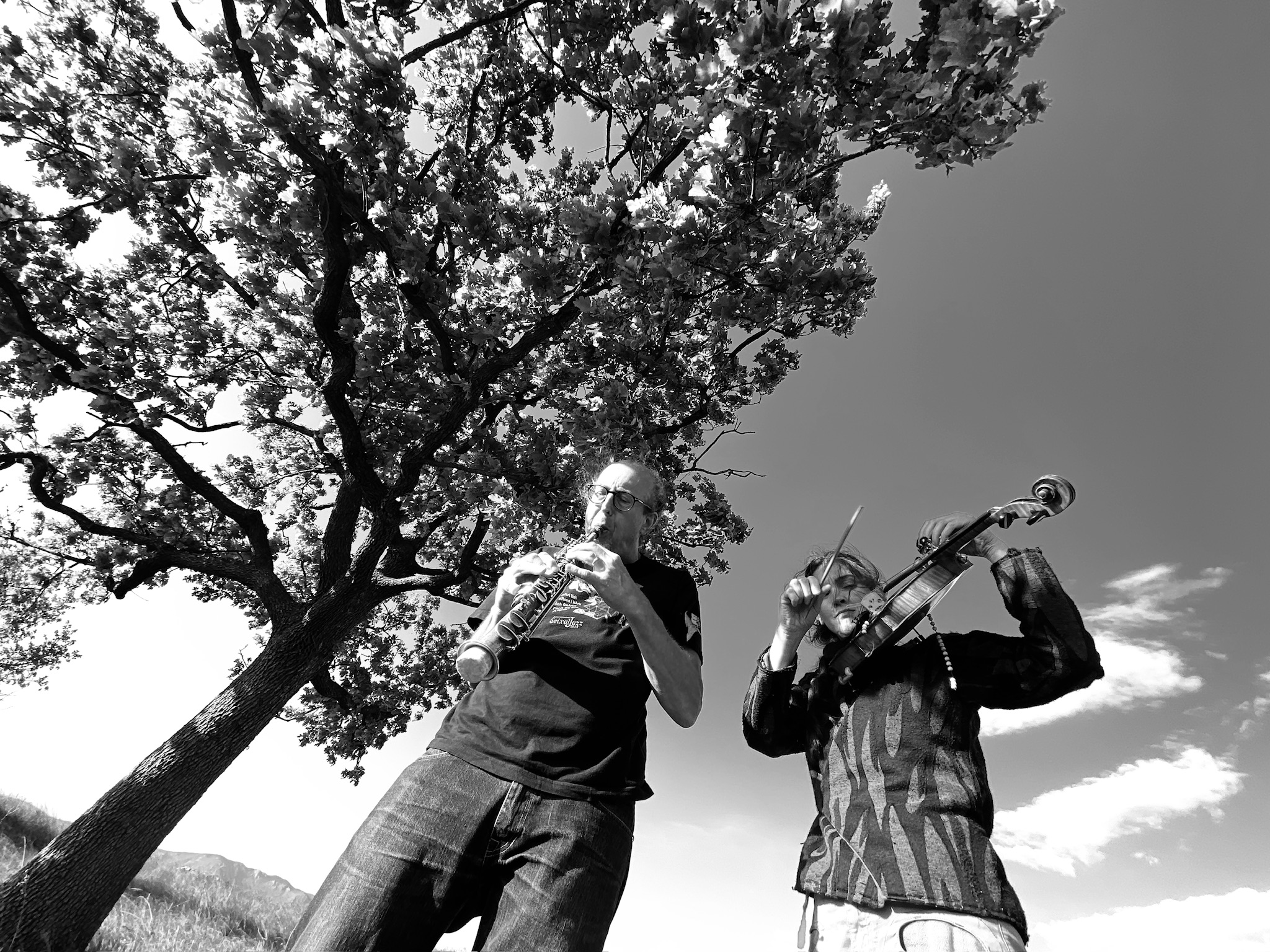 Razsrediščenja x (Zavod Daljnogled in eMCe plac): Ana Kravanja & Martin Küchen